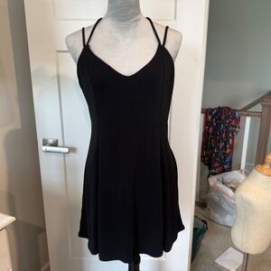 Silence + Noise Black Strappy Crisscross Back Mini Dress Large V-Neck LBD